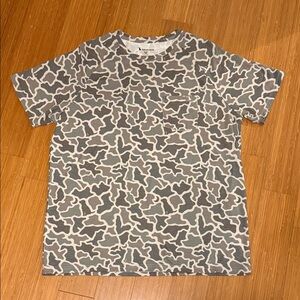 Local Boy duck camo pocket tee size Medium